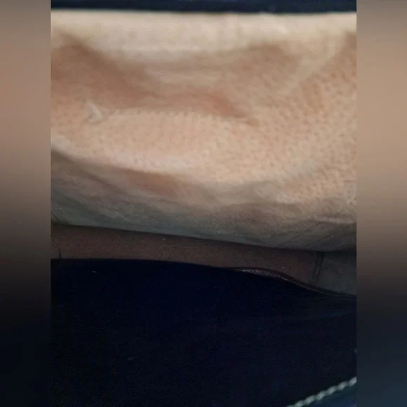 Vintage Leather Brahmin Purse - Picture 14 of 16